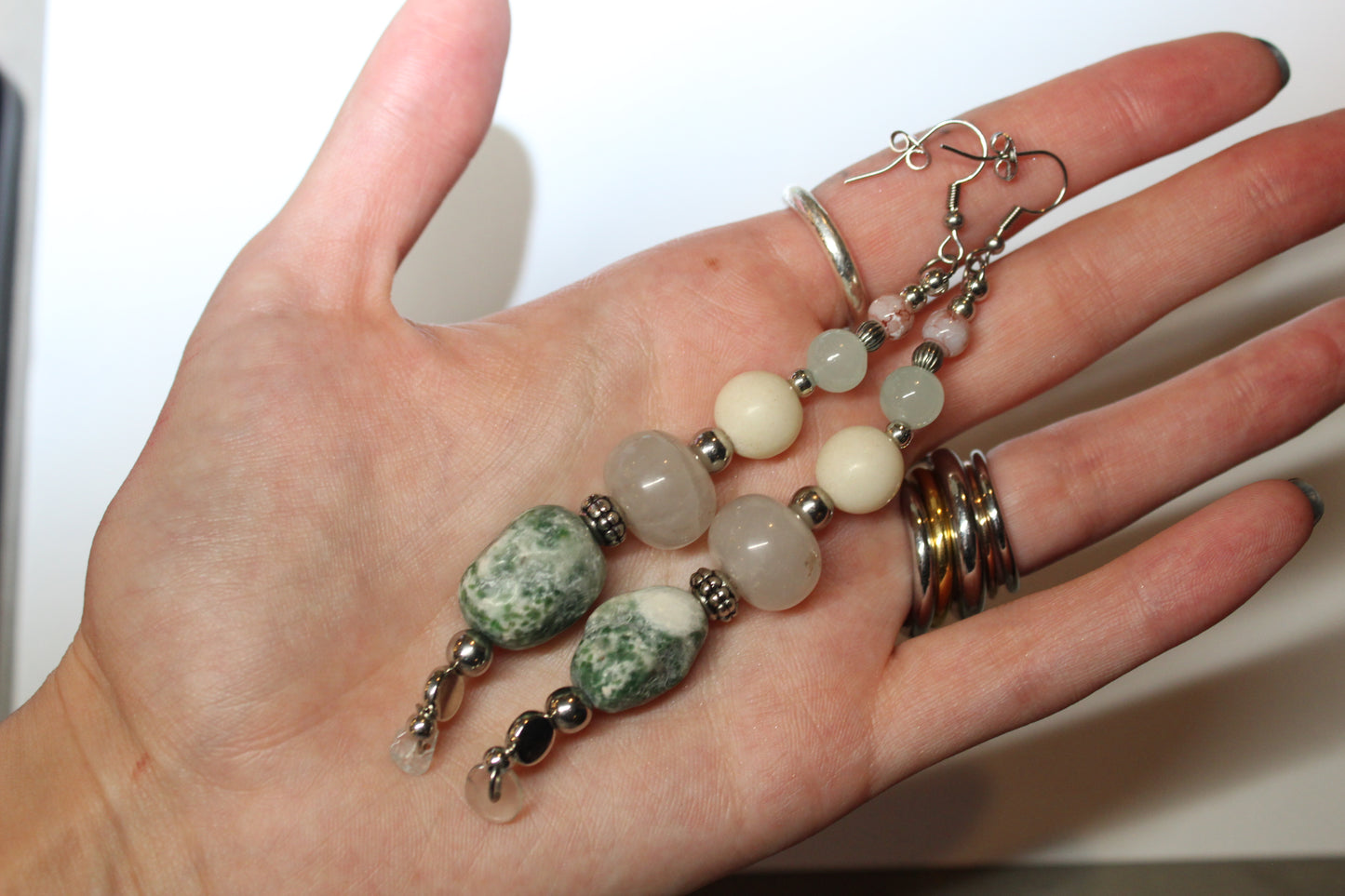 Miss Grass dangle earring